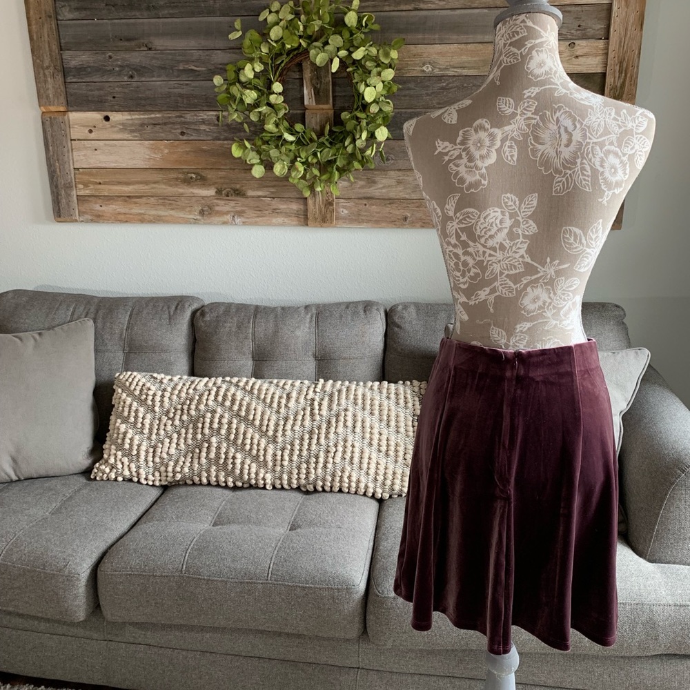 NWOT Gap Velvet Skirt - Picture 4 of 6